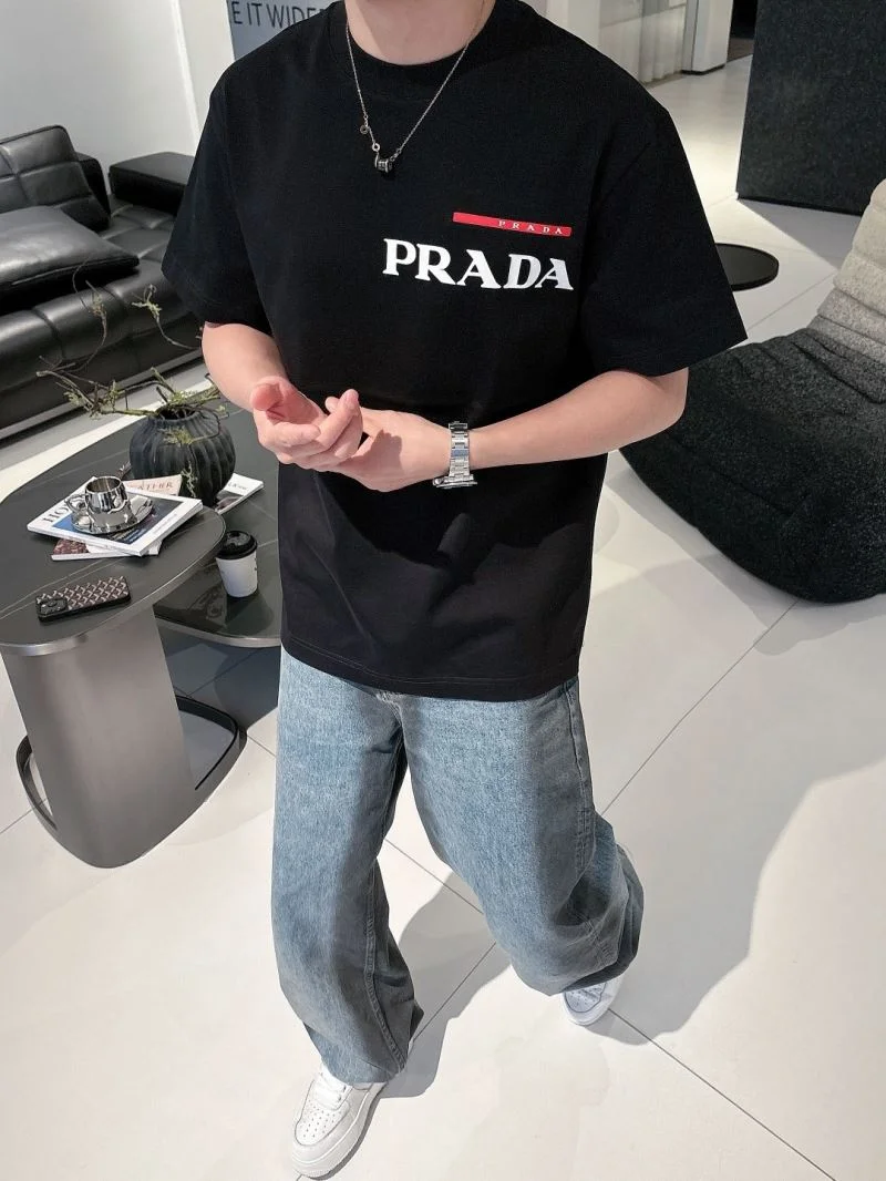 ModernLook Prada T-Shirts 167019