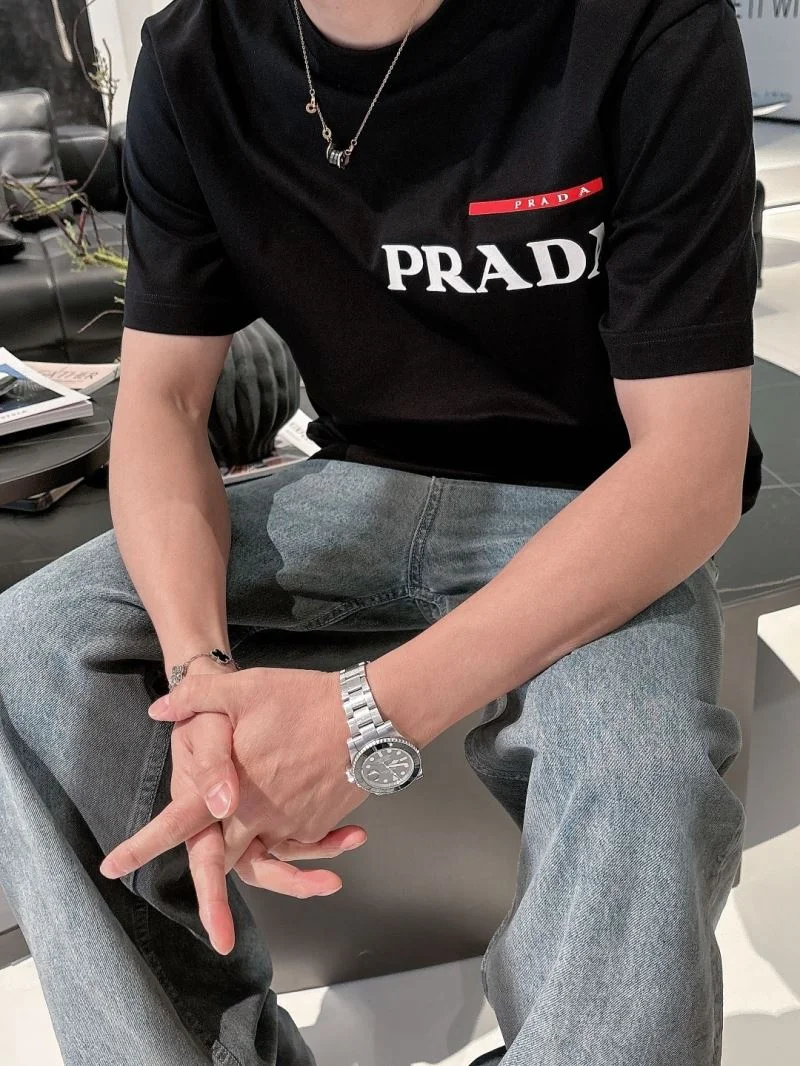 ModernLook Prada T-Shirts 167019