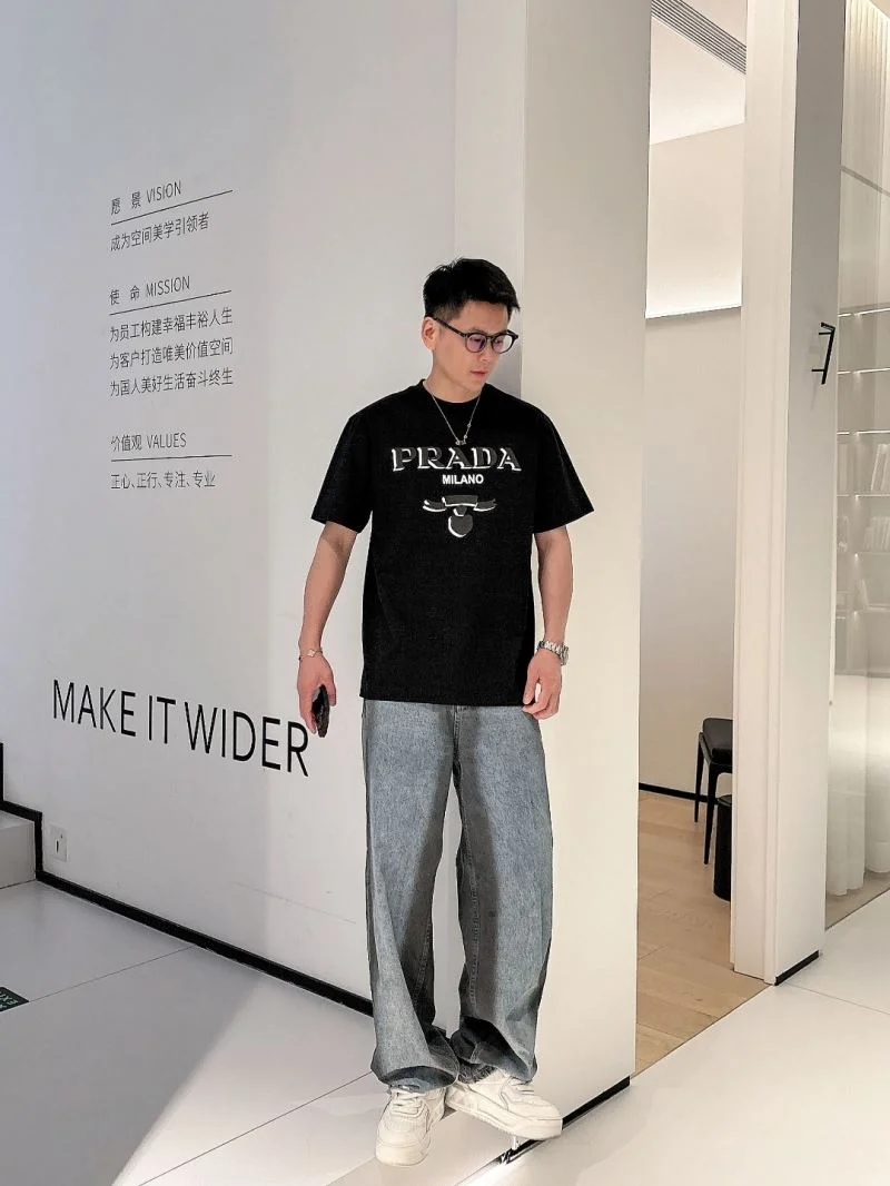 Prada T-Shirts Lightweight 167017