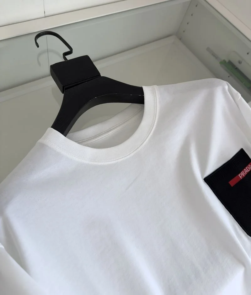 Lightweight Prada T-Shirts 166991