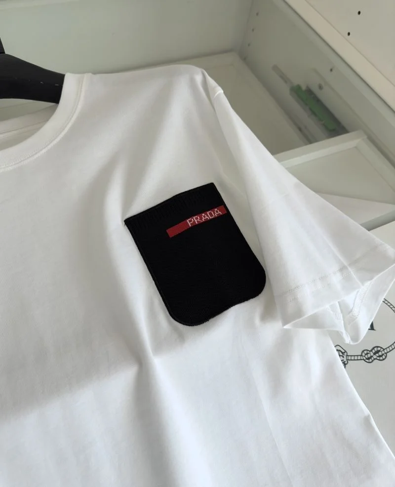 Lightweight Prada T-Shirts 166991