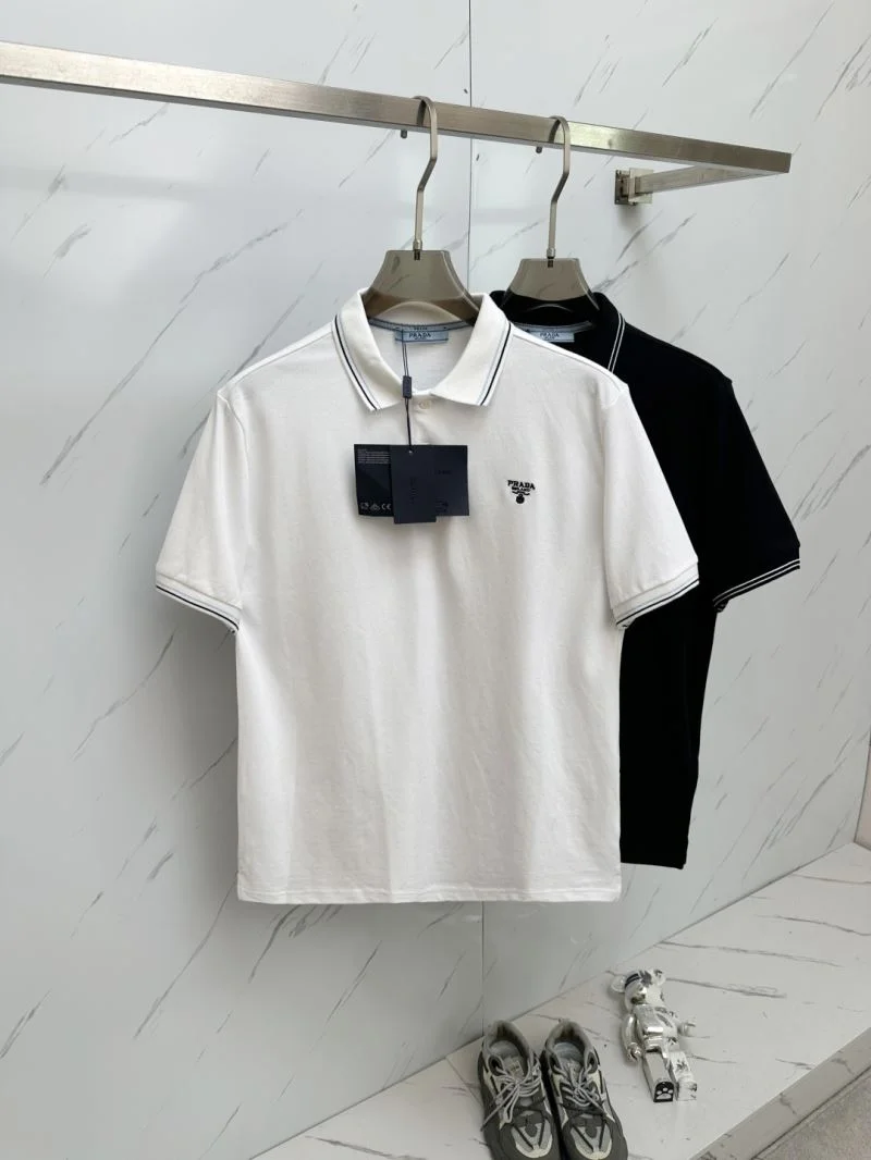 Prada T-Shirts Snug 167000