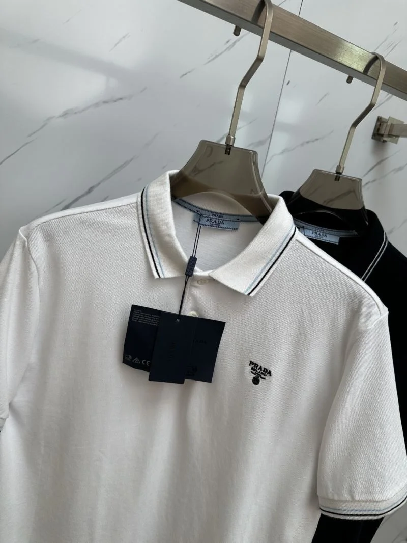 Prada T-Shirts Snug 167000