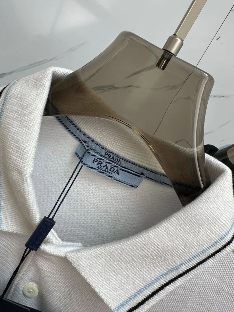 Prada T-Shirts Snug 167000