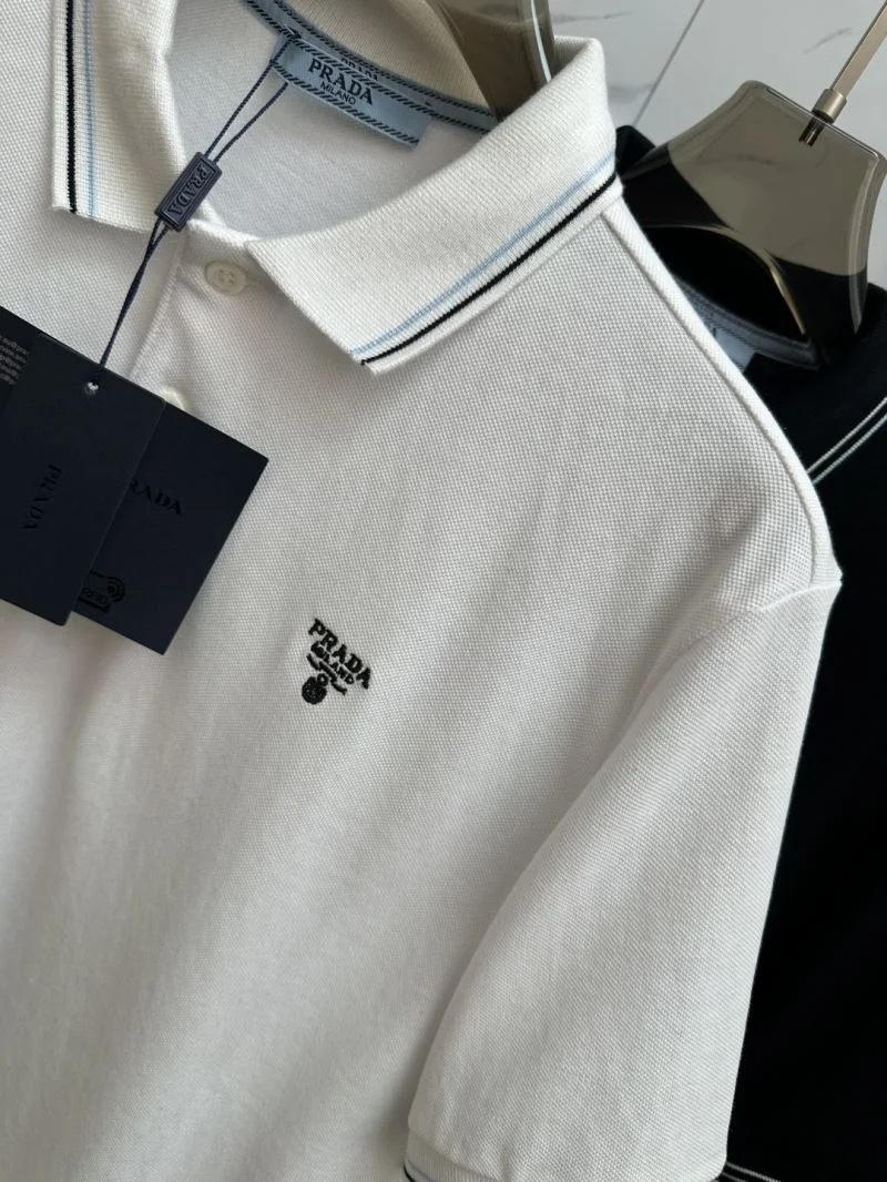 Prada T-Shirts Snug 167000
