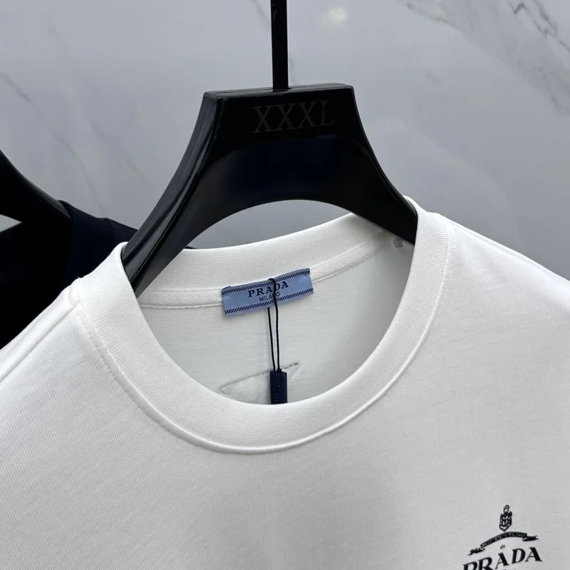 Comfortable Prada T-Shirts 166992