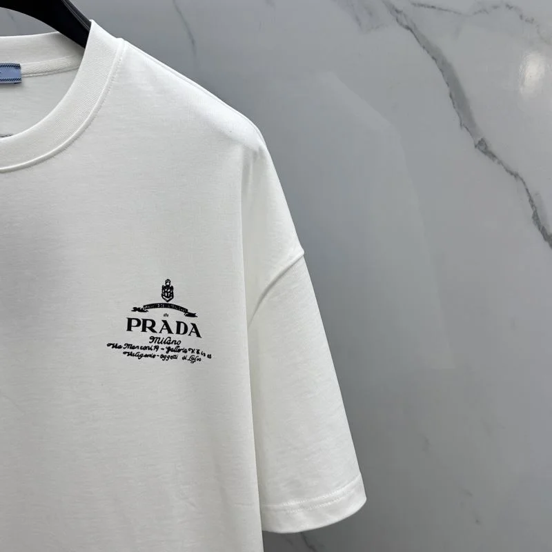 Comfortable Prada T-Shirts 166992