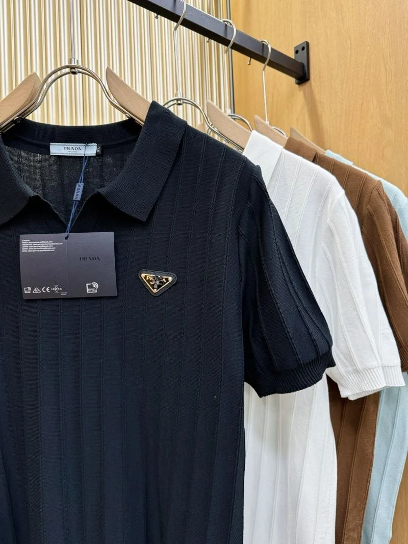 RelaxedFit Prada T-Shirts 166979