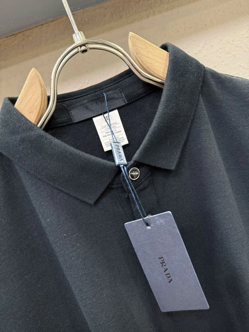 Prada T-Shirts Original 166974