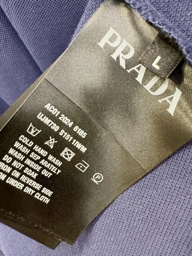 Prada T-Shirts Soft 166972