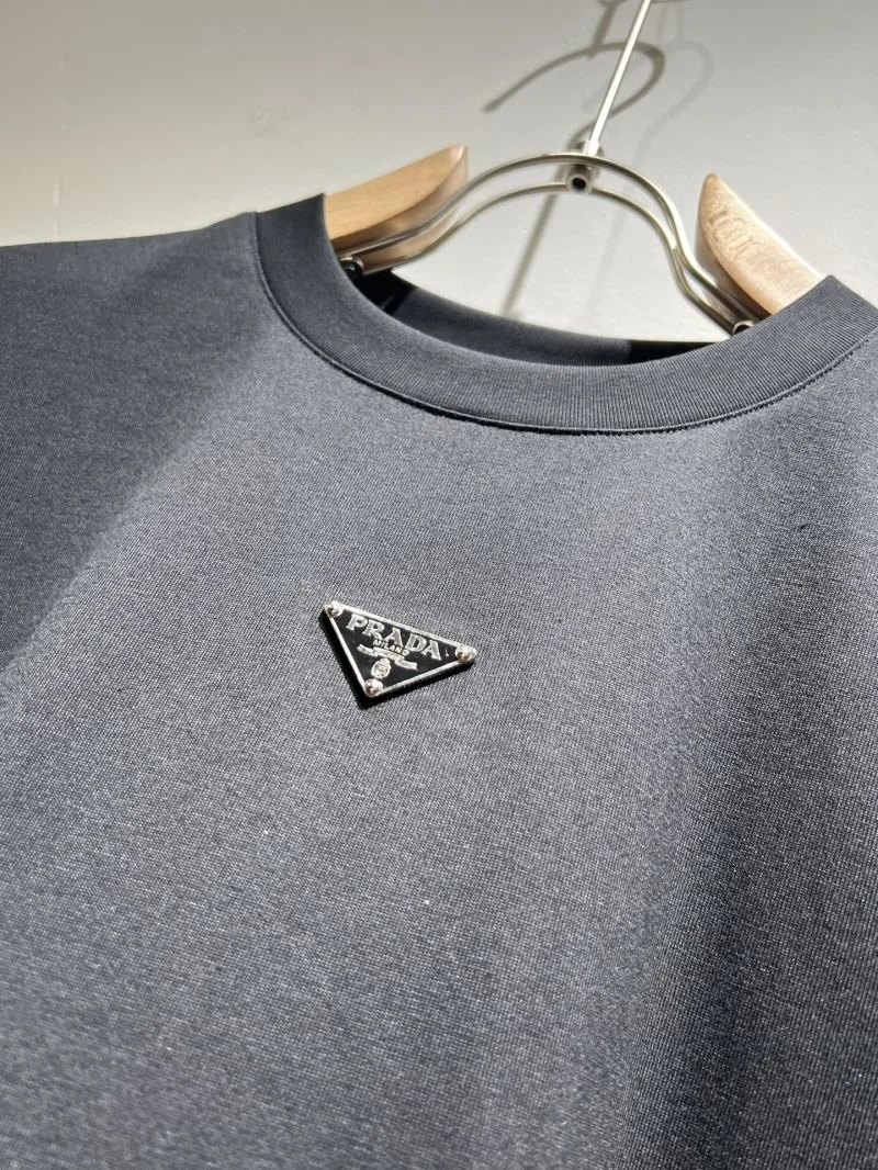 Prada T-Shirts Breathable 166967