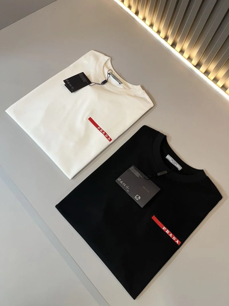 Timeless Prada T-Shirts 166958