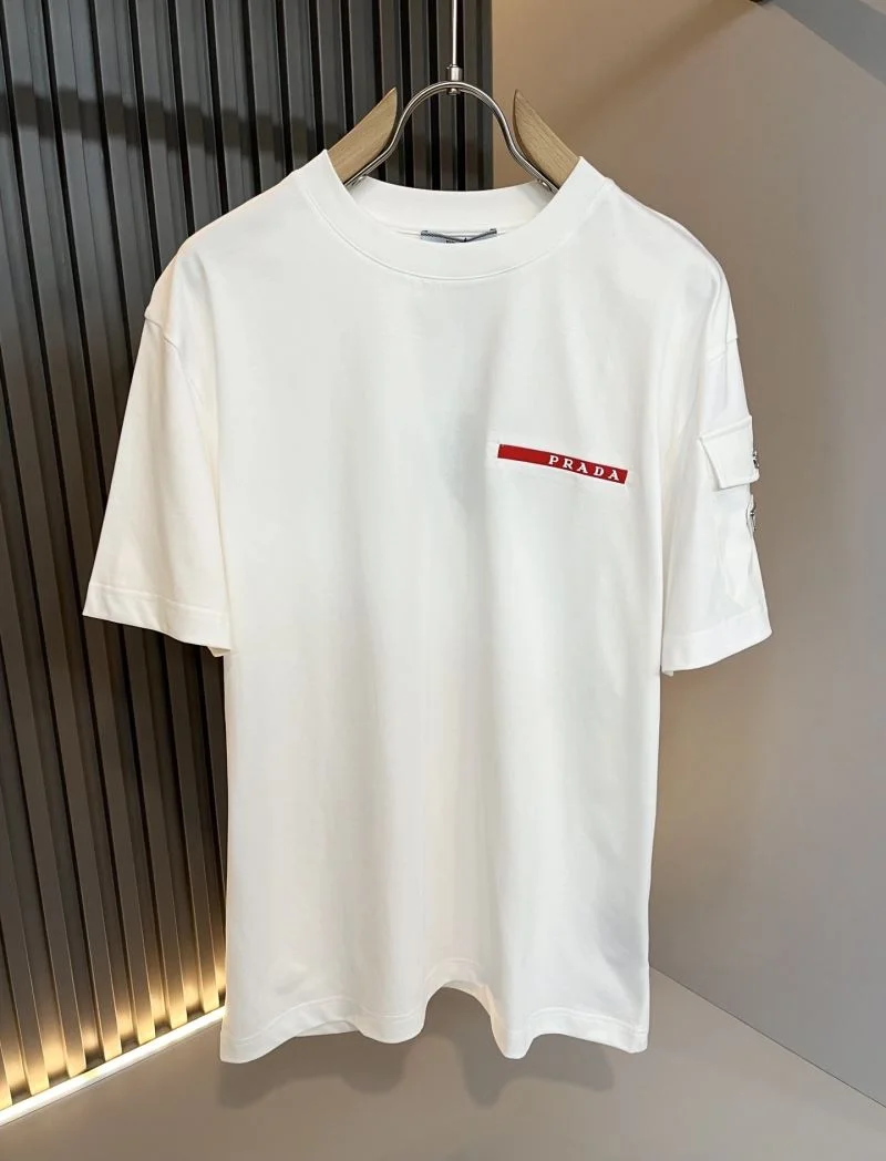 Timeless Prada T-Shirts 166958