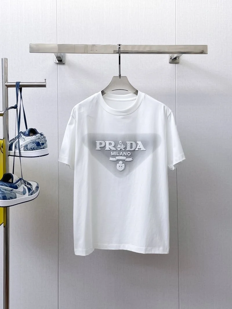 Sophisticated Prada T-Shirts 166955
