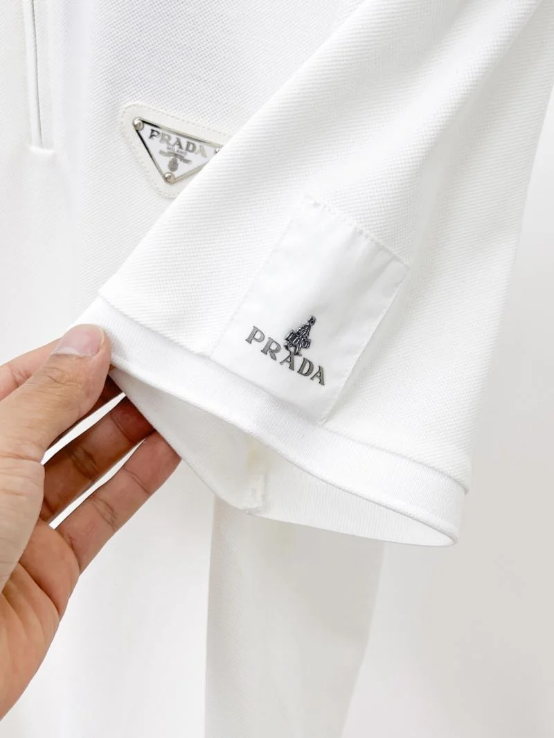 Prada T-Shirts Trendy 166949