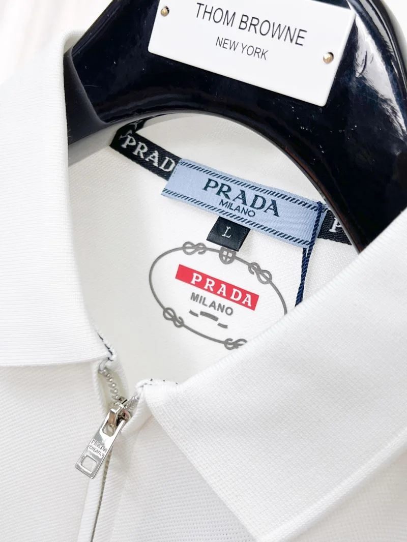 Prada T-Shirts Trendy 166949