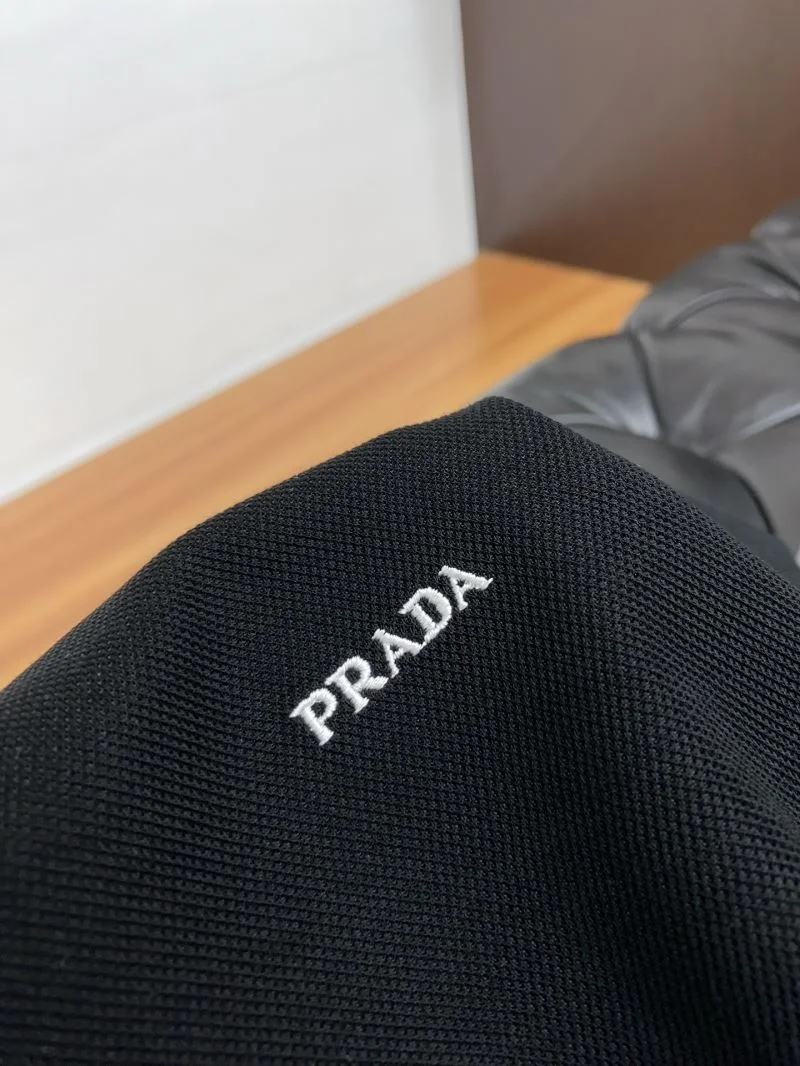 EyeCatching Prada T-Shirts 166931