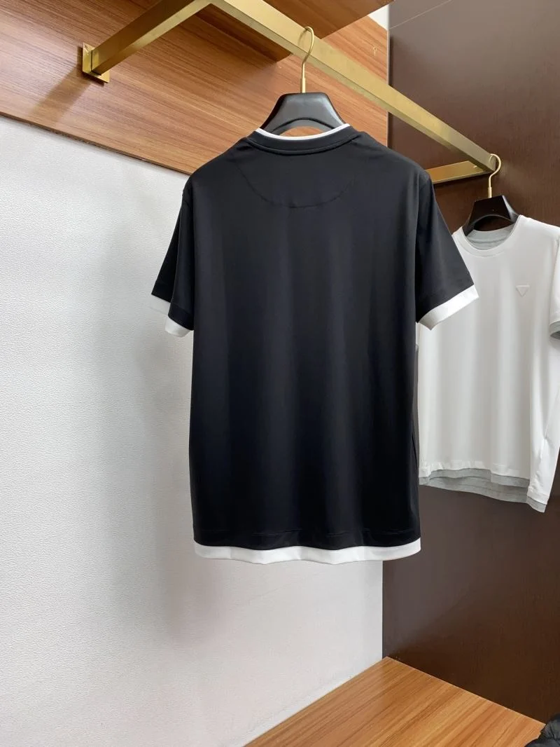 ModernLook Prada T-Shirts 166925