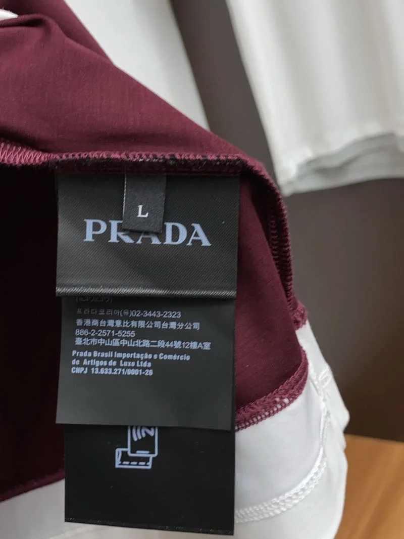 Prada T-Shirts FreshLook 166948