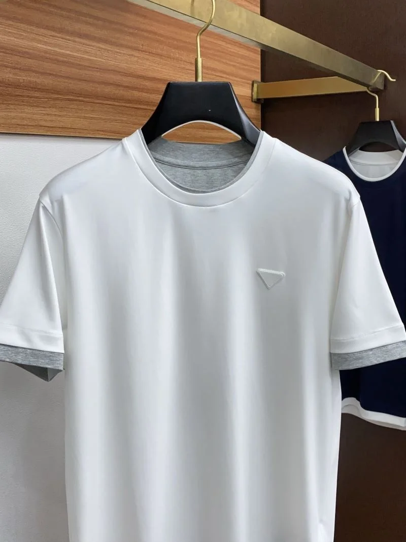 Trendsetting Prada T-Shirts 166926