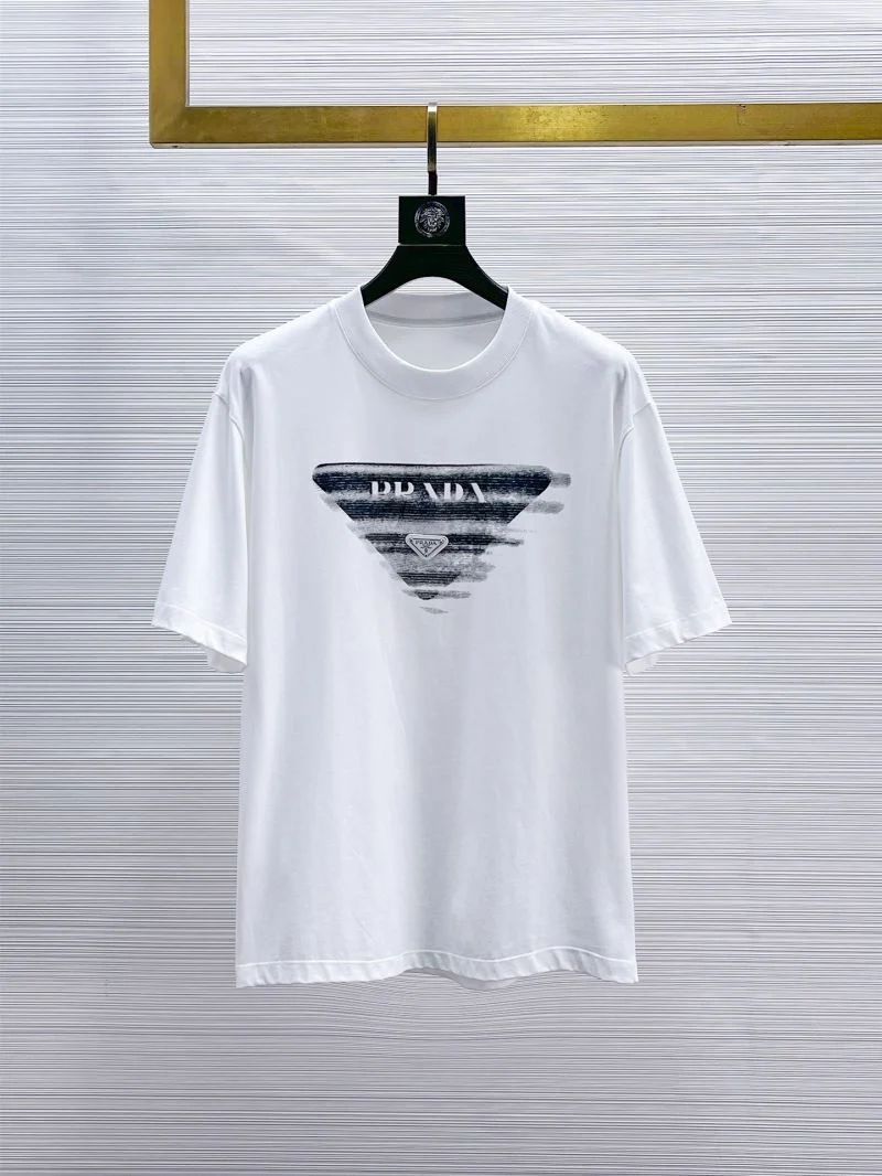Prada T-Shirts ComfortFit 165592