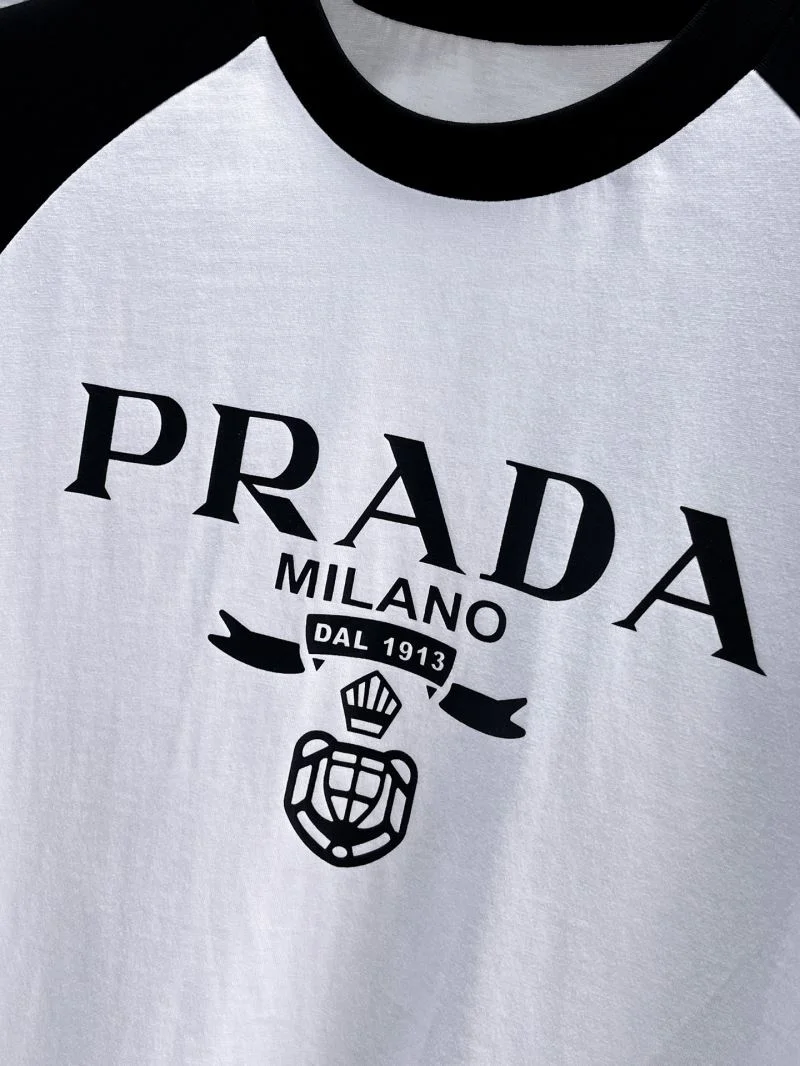 Prada T-Shirts Unique 166918