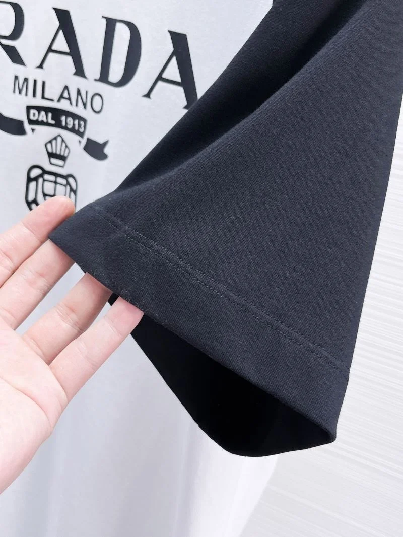 Prada T-Shirts Unique 166918