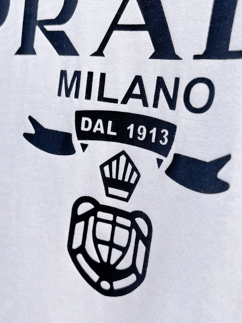 Prada T-Shirts Unique 166918