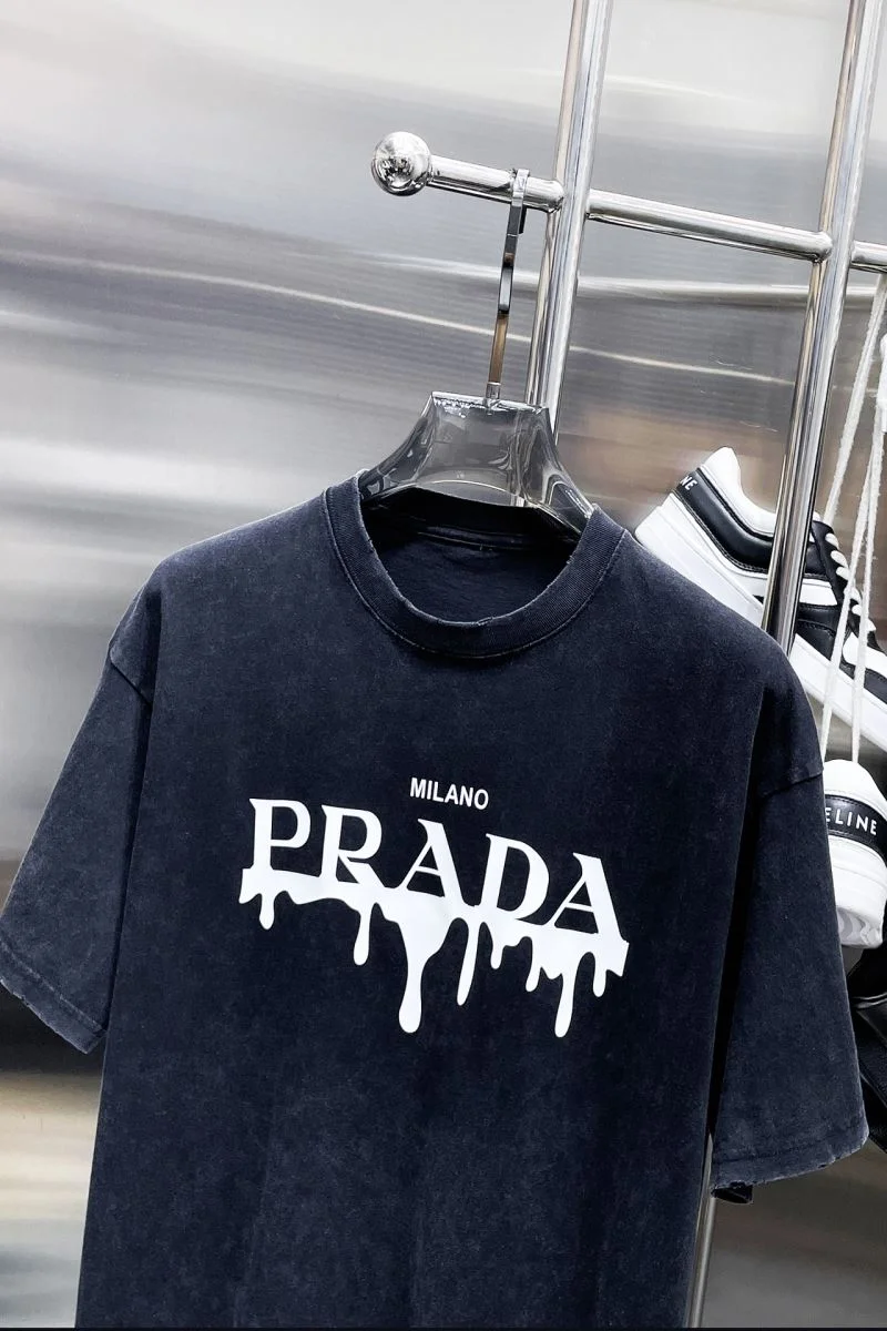 ComfortFit Prada T-Shirts 166915