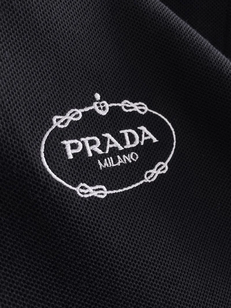 Seasonal Prada T-Shirts 166897
