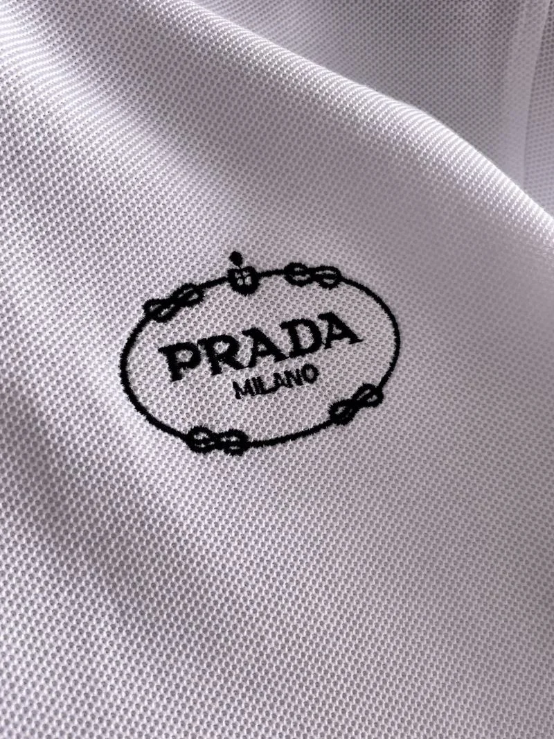 Contemporary Prada T-Shirts 166898