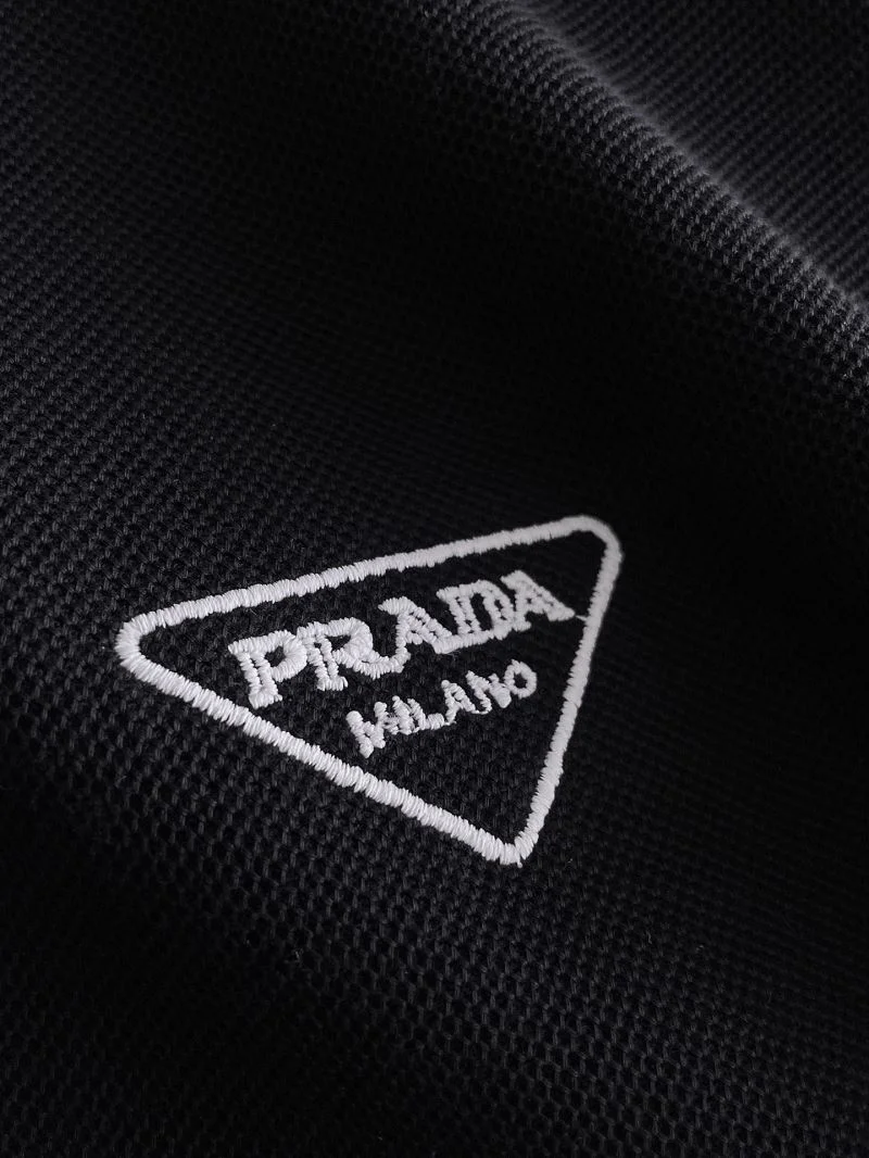 Prada T-Shirts Unisex 166885