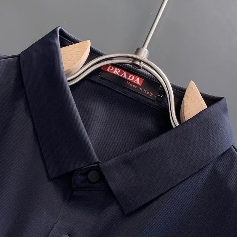 Prada T-Shirts TimelessDesign 166886