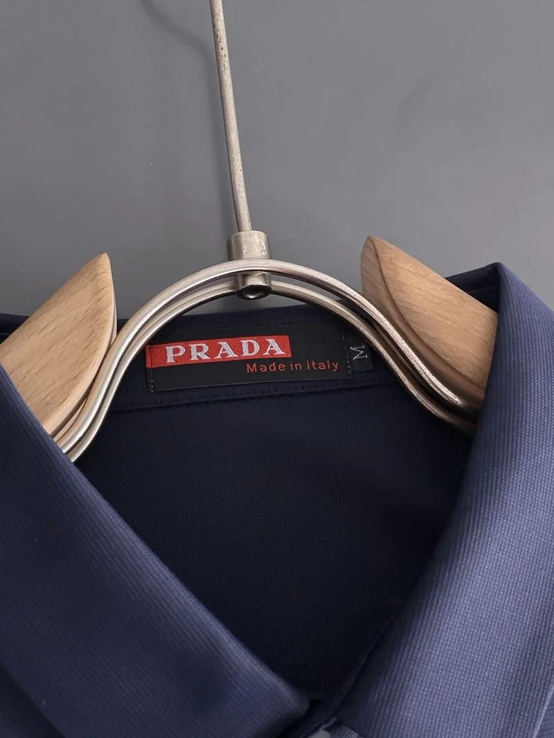 Prada T-Shirts Snug 166909