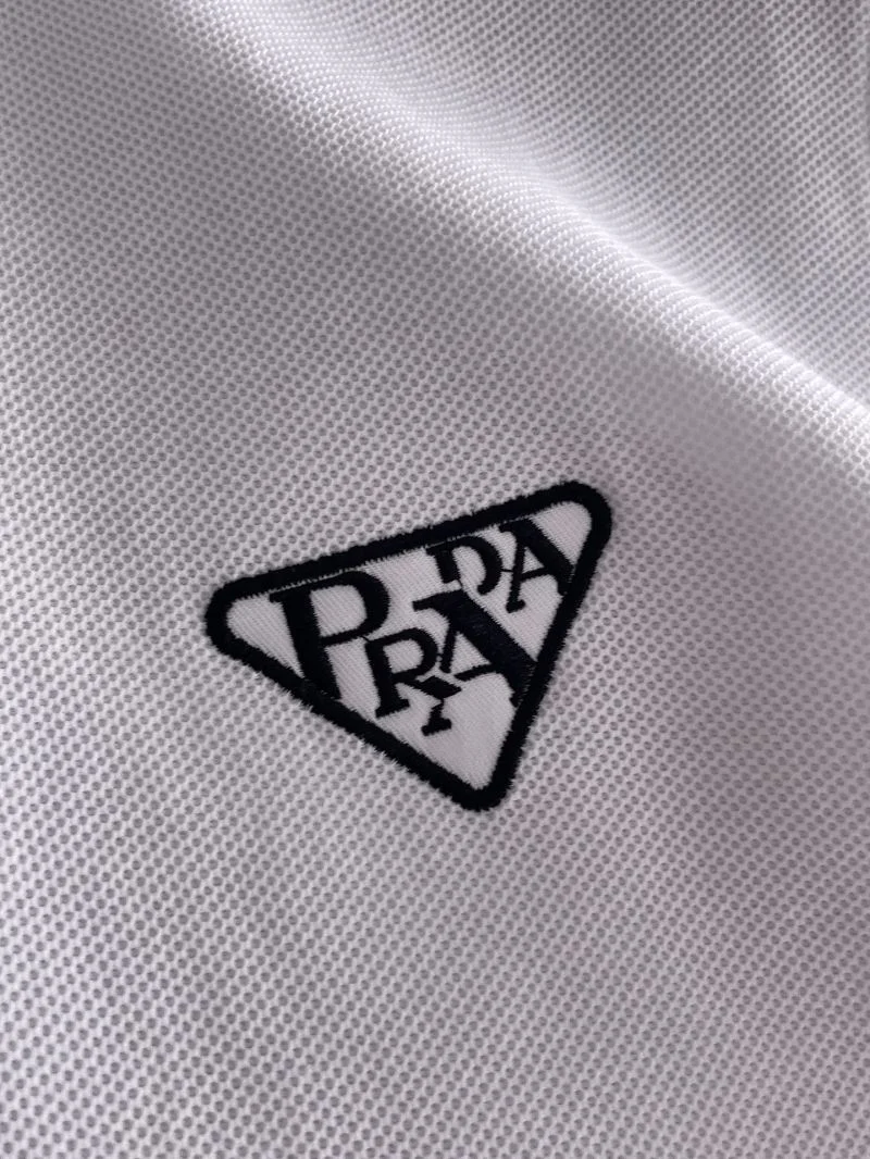 SmoothTexture Prada T-Shirts 166874