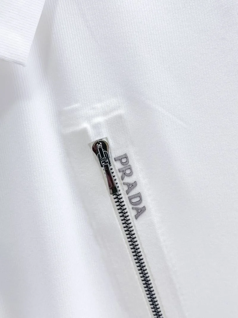 Prada T-Shirts GoAnywhere 166871