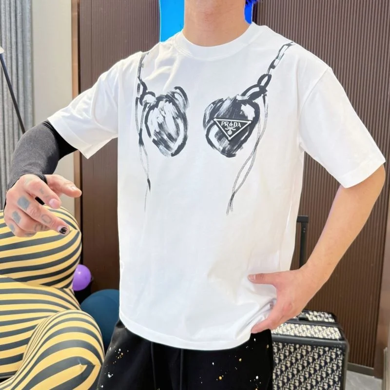 Prada T-Shirts Trendsetting 166859