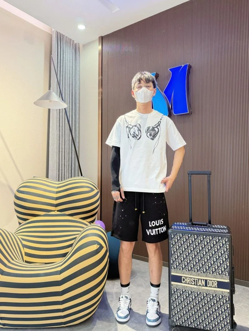 Prada T-Shirts Trendsetting 166859