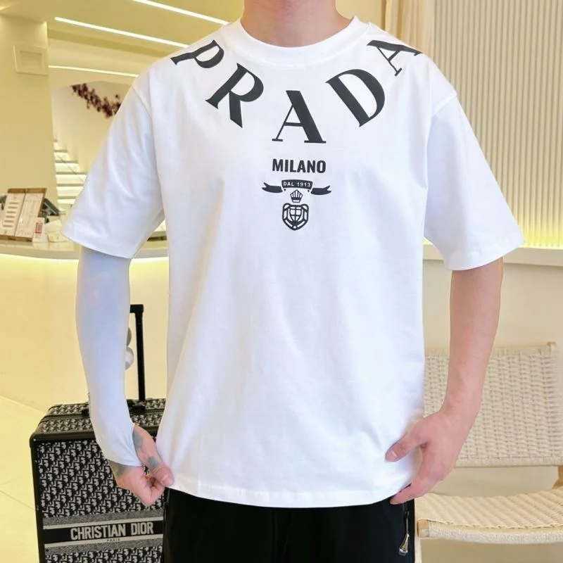 Minimalist Prada T-Shirts 166850