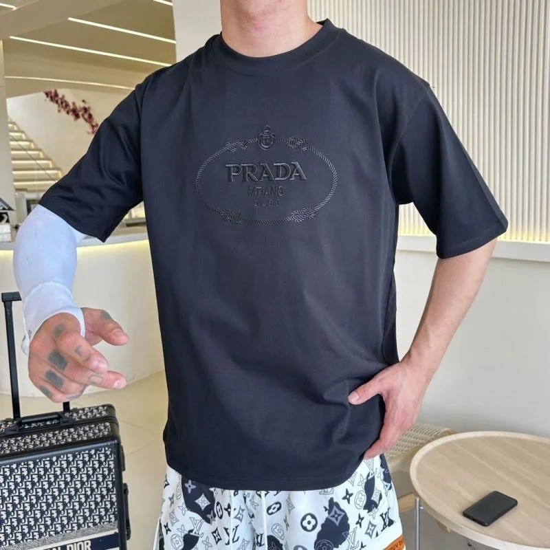 Prada T-Shirts Elegant 166847