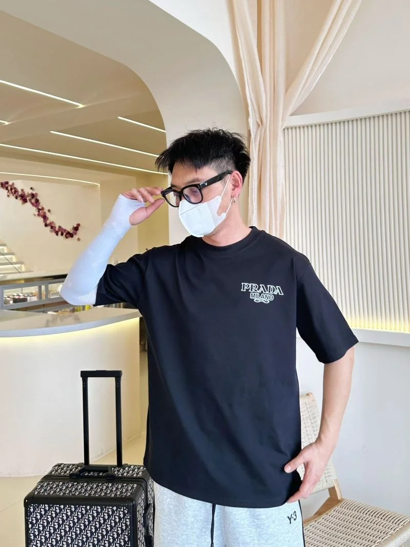 Prada T-Shirts Breathable 166837