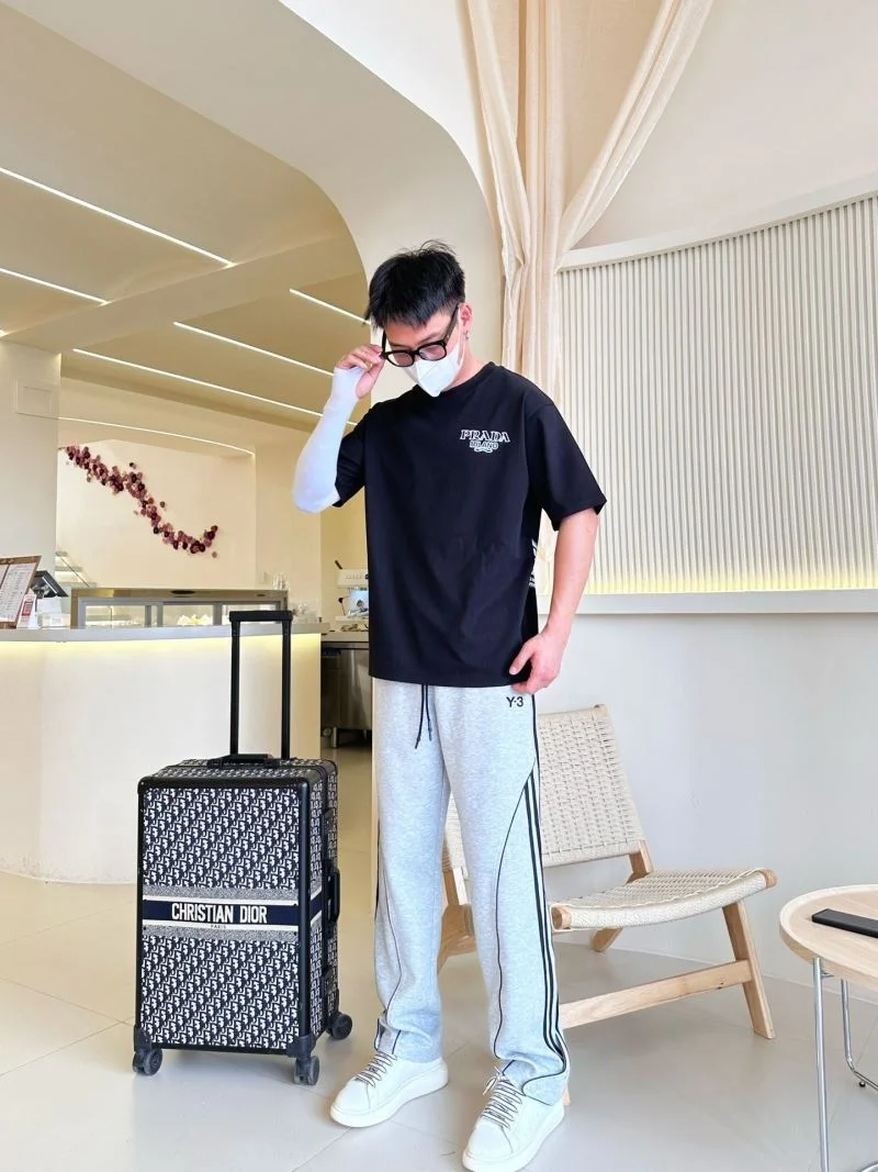 Prada T-Shirts Breathable 166837