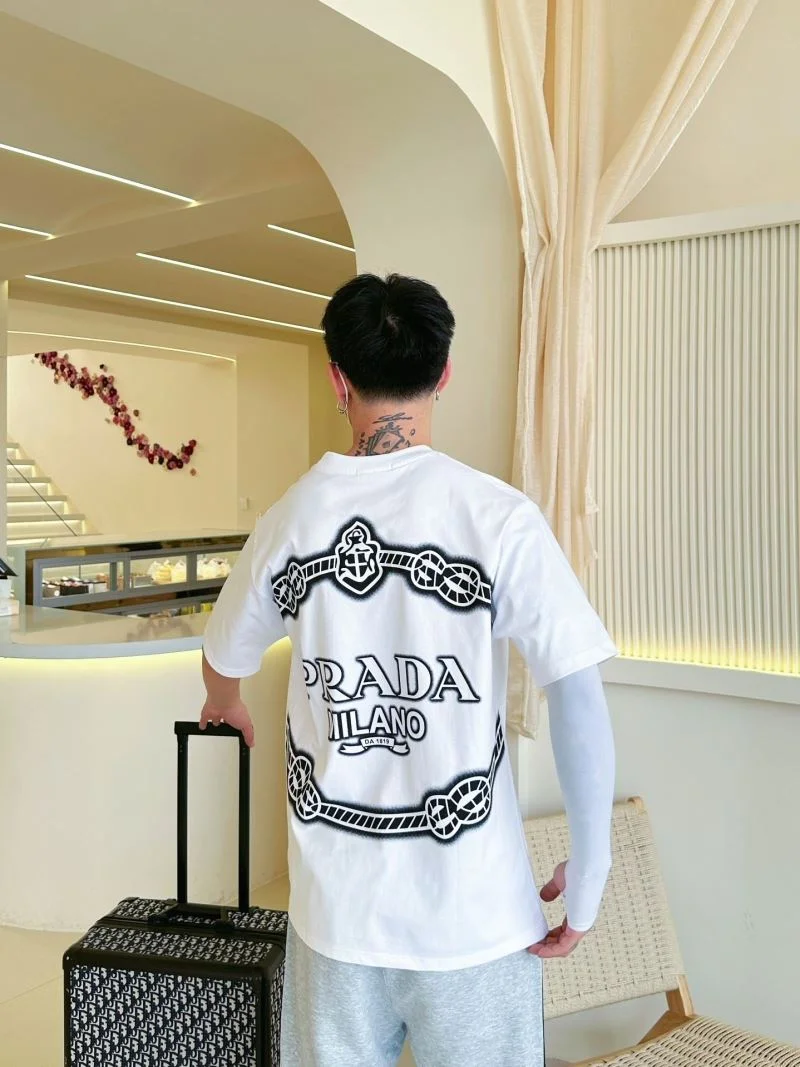 Sleek Prada T-Shirts 166872