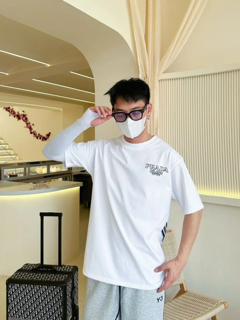 Sleek Prada T-Shirts 166872