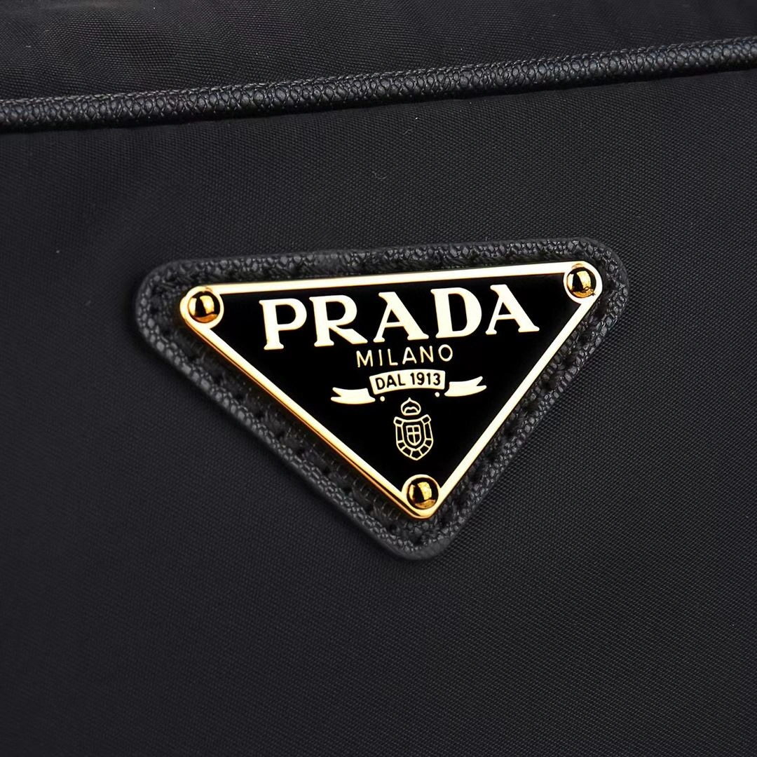 WellDesigned Prada Top Handle Bags 90604