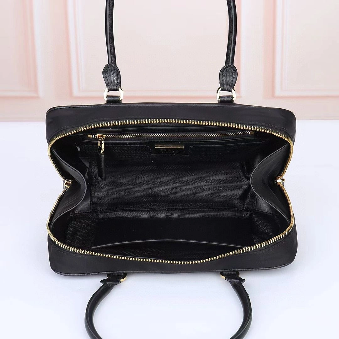WellDesigned Prada Top Handle Bags 90604