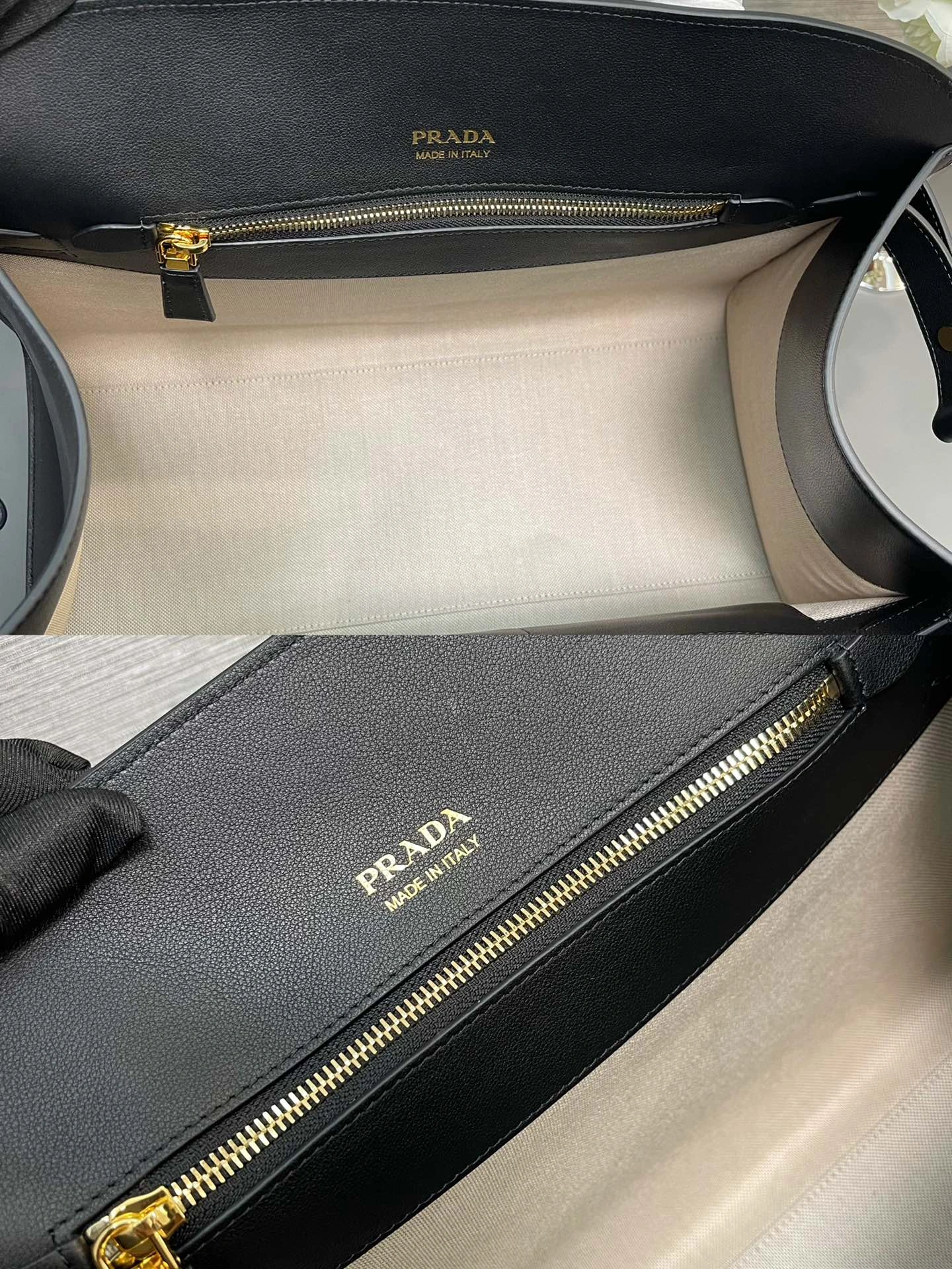 ZeroBulk Prada Top Handle Bags 73636