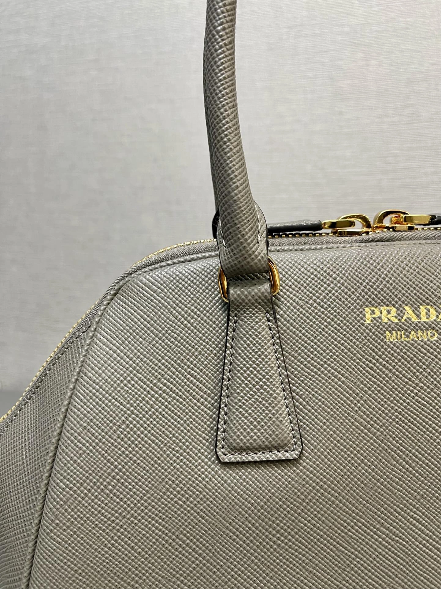 Prada Top Handle Bags ModernLook 71630