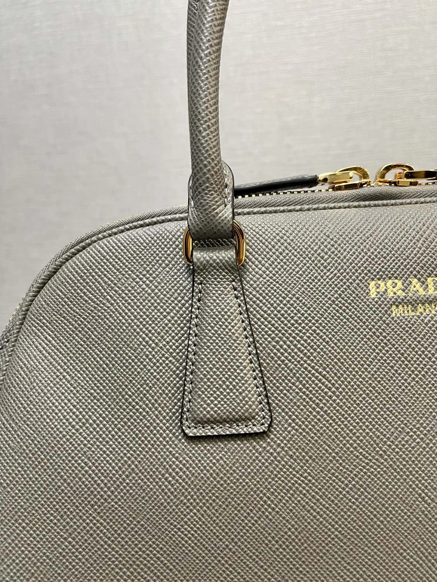 Durable Prada Top Handle Bags 71637
