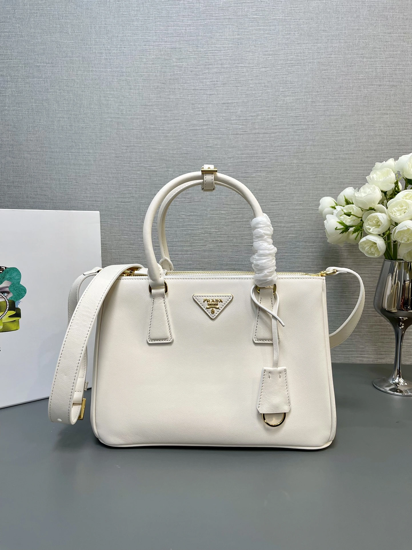 Prada Top Handle Bags QuickDry 71675